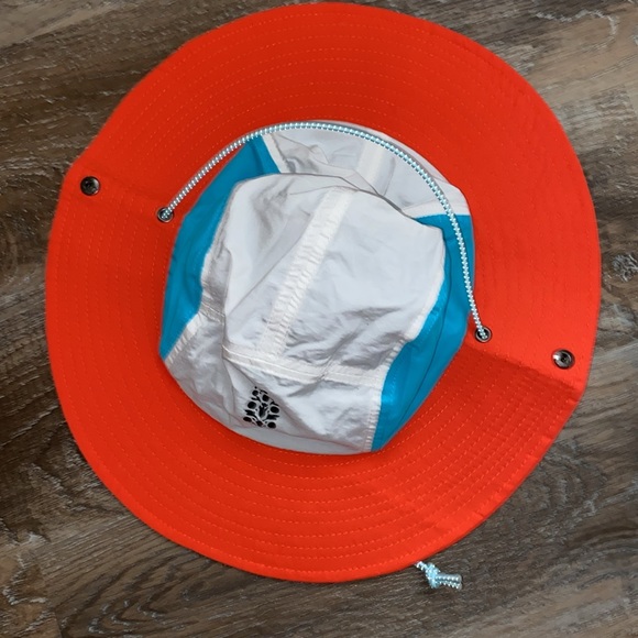 Free People Movement Packable Bucket Hat NWOT - Picture 3 of 3